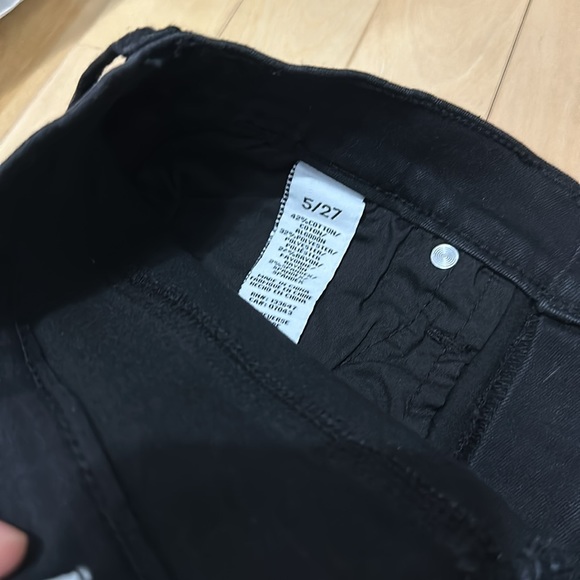 SIZE 6 - Fashion Nova curvy black jean skirt - Picture 4 of 4